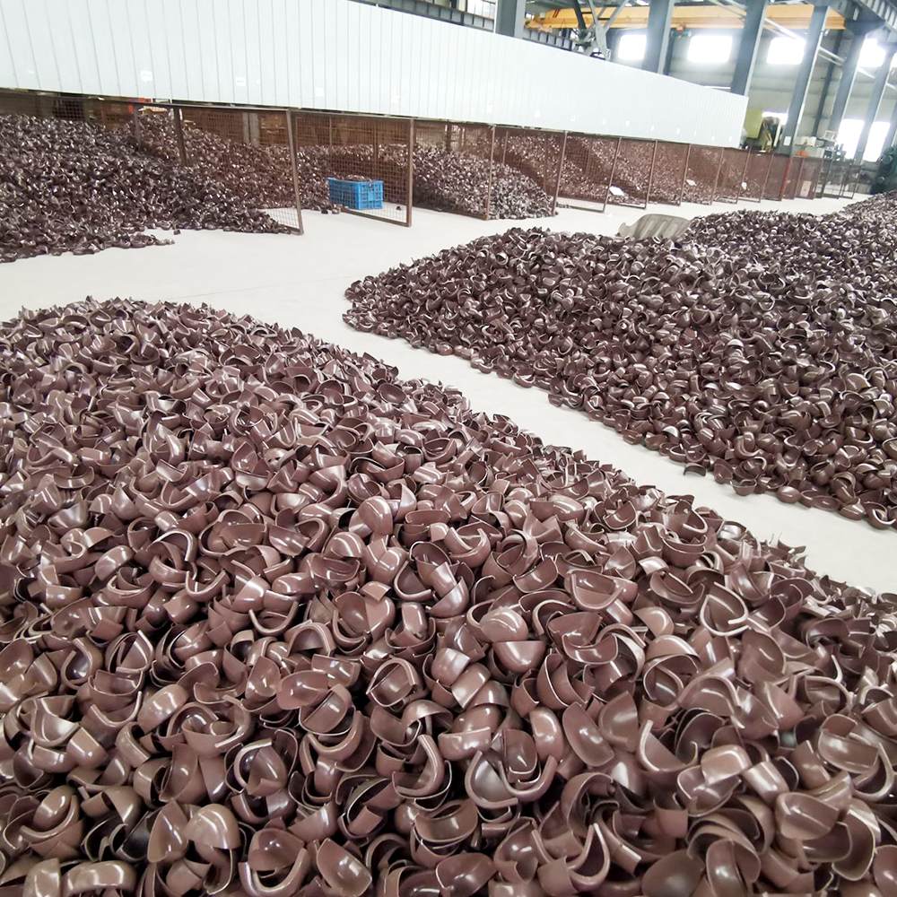 Tutup kaki baja harus dimiliki untuk keselamatan di tempat kerja