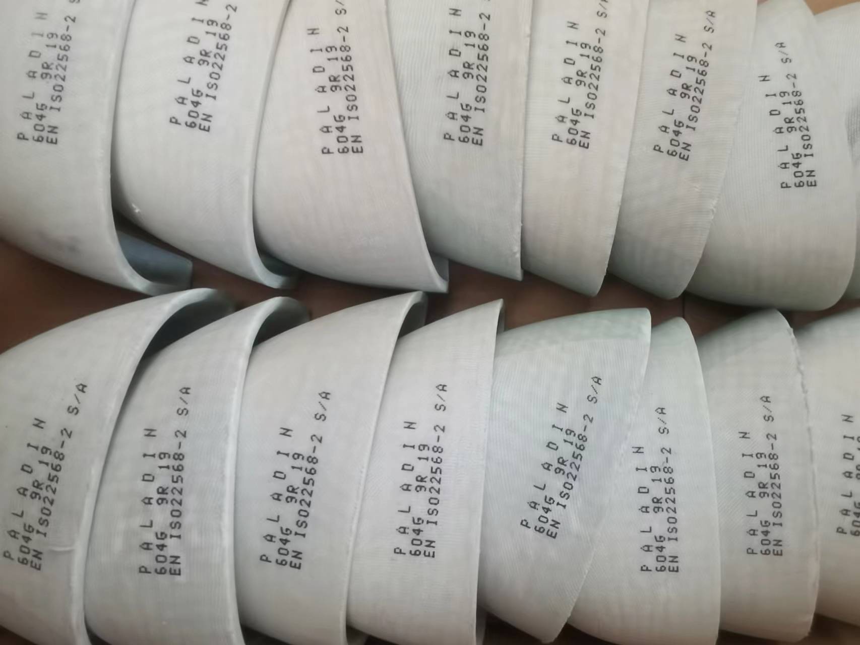 Model Pu Coated 522 Fiberglass Toe Cap | 200j Resistensi Dampak untuk Sepatu Keselamatan Industri